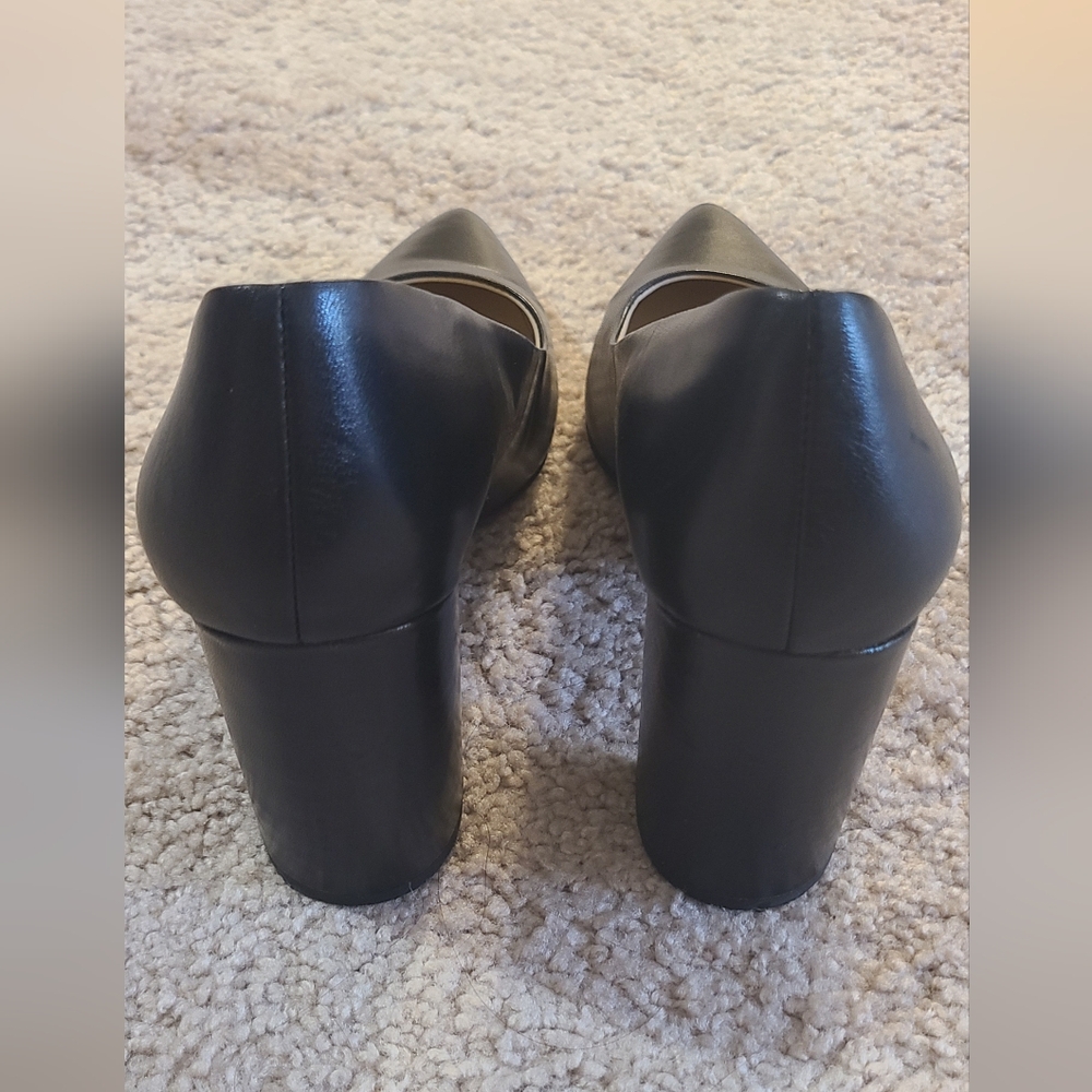 Shoes - Picture 4 of 7